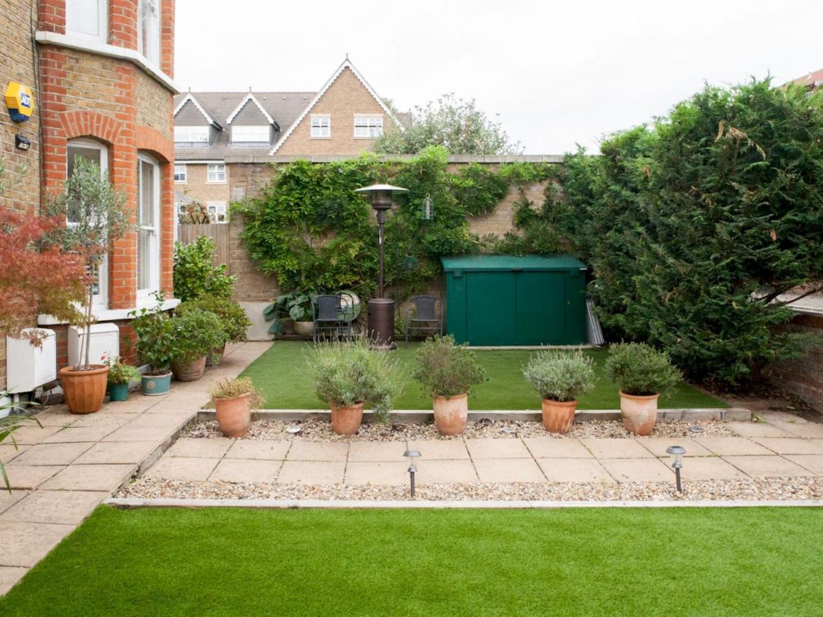 Pass The Keys Garden Apartment In Stockwell Londra Exterior foto