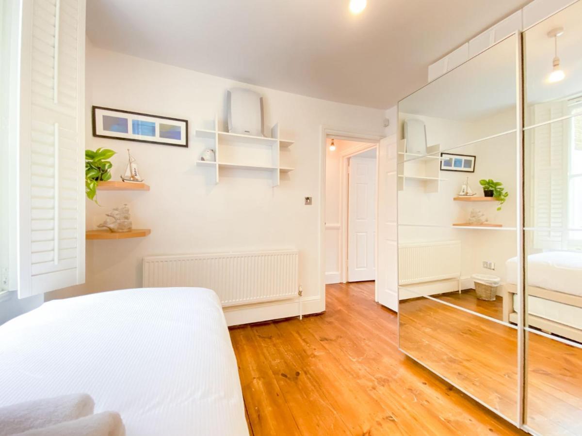 Pass The Keys Garden Apartment In Stockwell Londra Exterior foto
